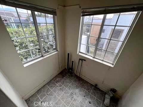 87Th, LOS ANGELES, CA 90003