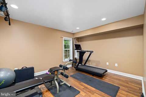 Oak Crest, FREDERICKSBURG, VA 22405