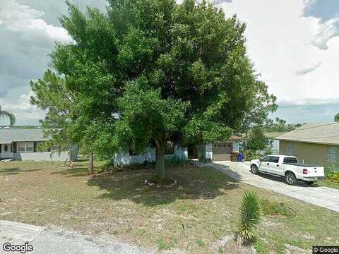 Valentina, DUNDEE, FL 33838