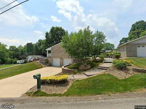 Lynne, BEAVER FALLS, PA 15010