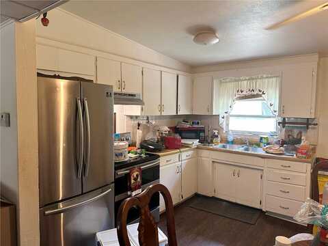 Coats, ZEPHYRHILLS, FL 33541