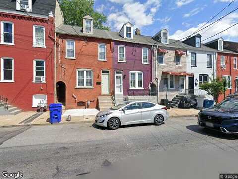 Queen, LANCASTER, PA 17603