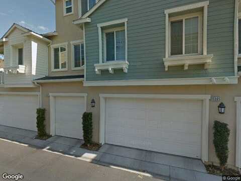Birdfeeder, CHINO, CA 91708