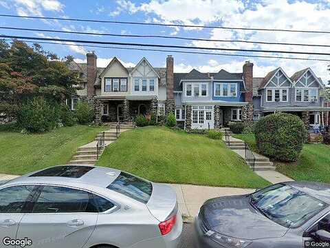Roumfort, PHILADELPHIA, PA 19119