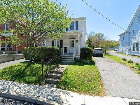 Main, ELVERSON, PA 19520