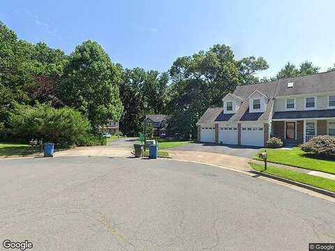 Linda Maria, FAIRFAX, VA 22031
