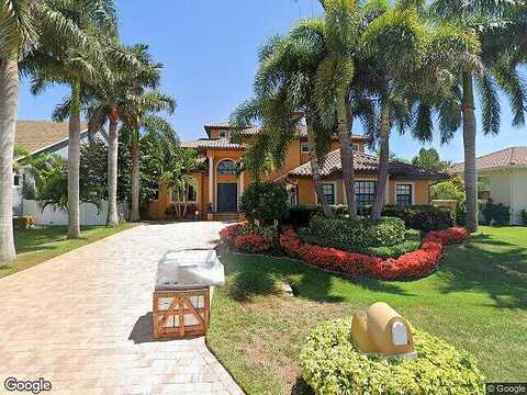 Ponce De Leon, SAINT PETERSBURG, FL 33715