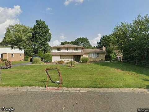 Estates, CENTER VALLEY, PA 18034