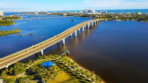 Reena, DAYTONA BEACH, FL 32117