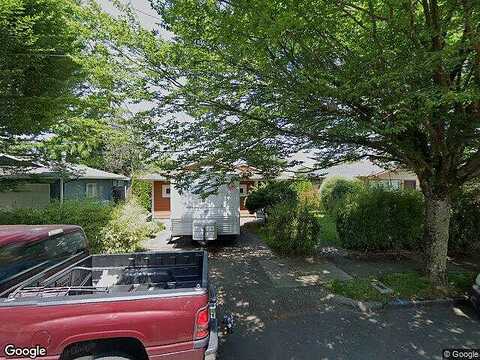 Rosa Parks, PORTLAND, OR 97211
