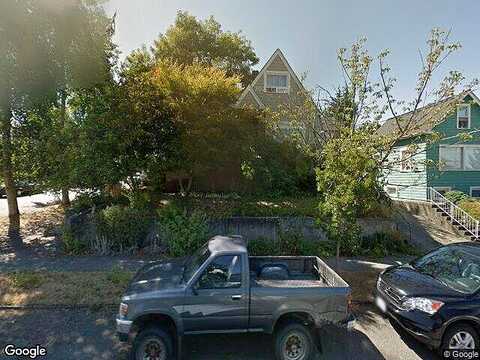 Latona, SEATTLE, WA 98105