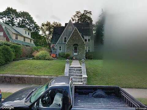 Dean, WEST CHESTER, PA 19382