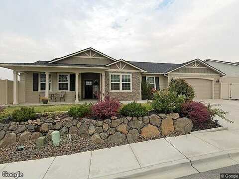 Treat, EAST WENATCHEE, WA 98802