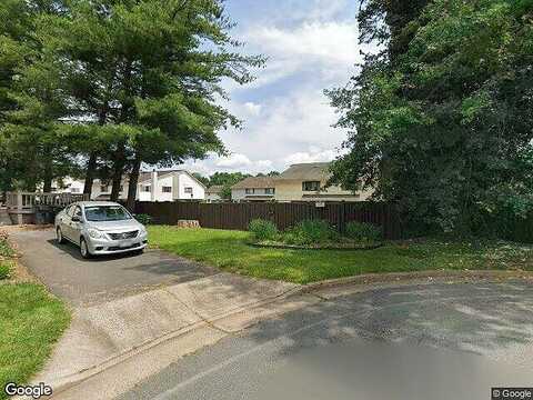 Sandalwood Dr, Manassas, VA 20110