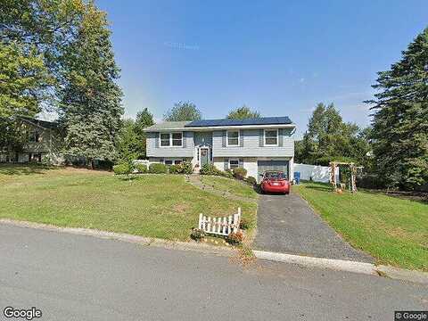 Manor, MECHANICSBURG, PA 17055