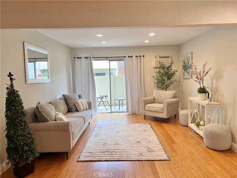Thousand Oaks Boulevard, Agoura Hills, CA 91301