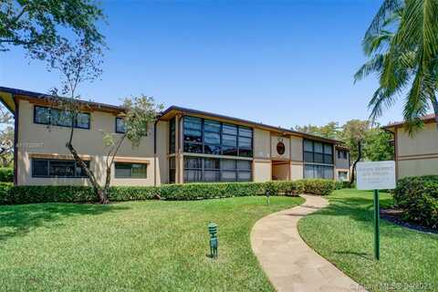 E Clairmont Cir, Tamarac, FL 33321