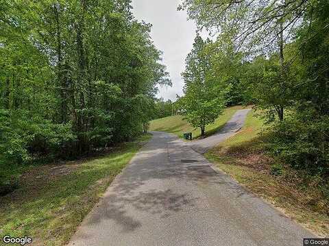 Brad St, Royston, GA 30662