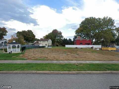 Tanglewood Dr, LANGHORNE, PA 19047