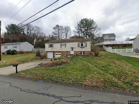 Buena Vista Dr, Delmont, PA 15626