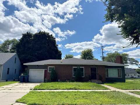 10Th, SAINT CLOUD, MN 56303