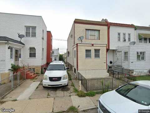 Clinton, UPPER DARBY, PA 19082