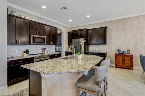 Petone, NAPLES, FL 34113
