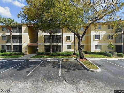 N Oakland Forest Dr, Oakland Park, FL 33309
