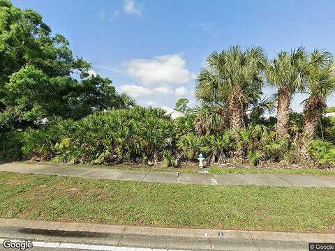 Bermuda Court, Venice, FL 34293