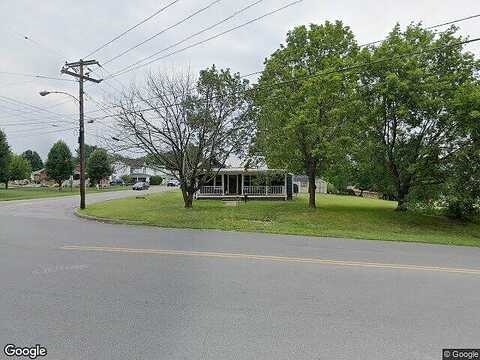 Eddy Ave, Salem, VA 24153