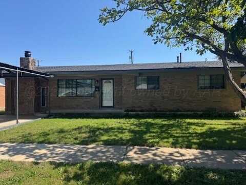 2121 Colgate Drive, Perryton, TX 79070