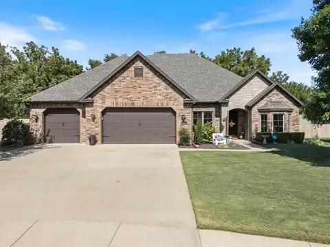 591 Grandview DR, Prairie Grove, AR 72753