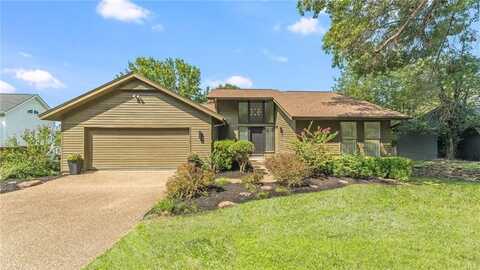 108 Lake RD, Springdale, AR 72764