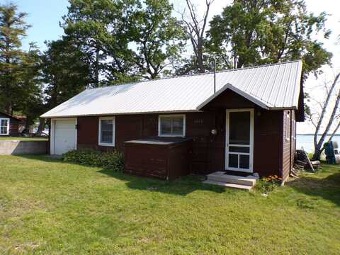 6460 Paradise Lake Road, Carp Lake, MI 49718