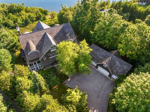 641 Arrowhead Shores Drive, Petoskey, MI 49770