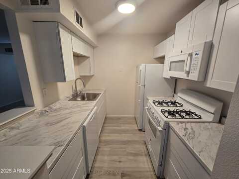 1701 W TUCKEY Lane, Phoenix, AZ 85015