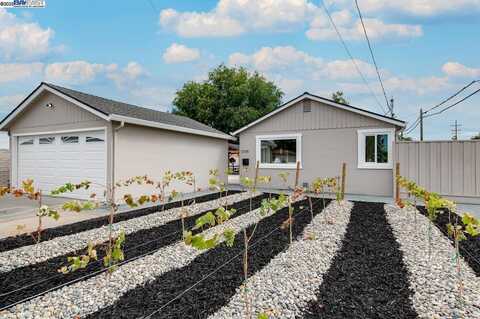 1205 Marguerite St, Livermore, CA 94550