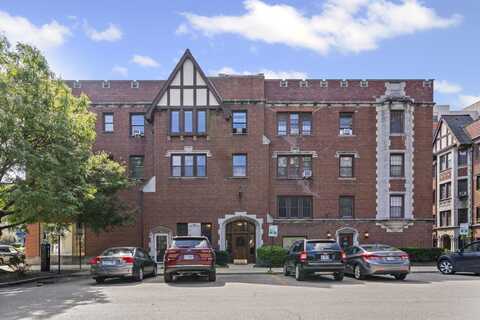1103 Holly Court, Oak Park, IL 60301