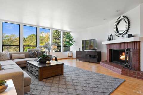 154 Professional Center Parkway, San Rafael, CA 94903