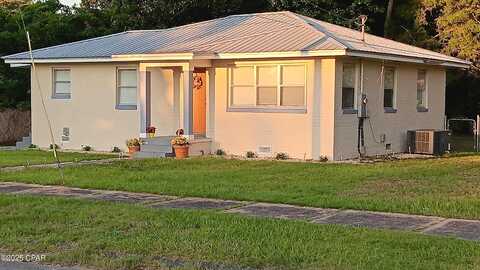743 Sinclair Street, Chipley, FL 32428