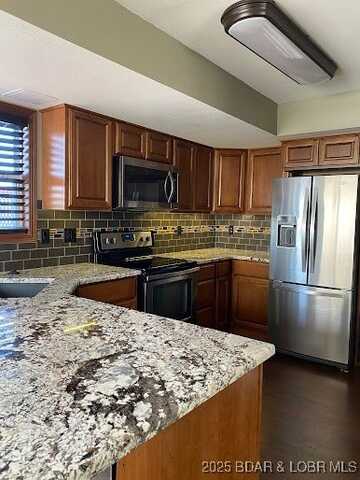 1209 Pinewood Drive, Osage Beach, MO 65065