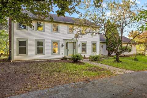 11 Old Brook Trail, Mendon, NY 14472