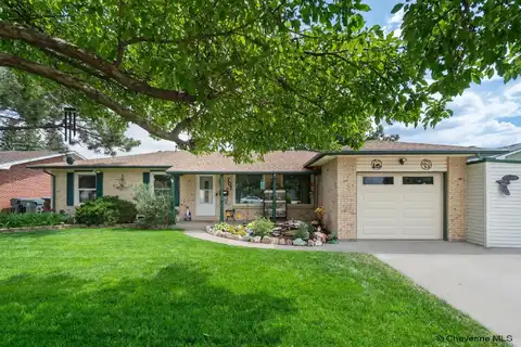707 ARAPAHO ST, Cheyenne, WY 82009