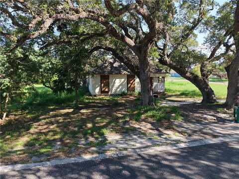 1051 S Whitney Street, Aransas Pass, TX 78336