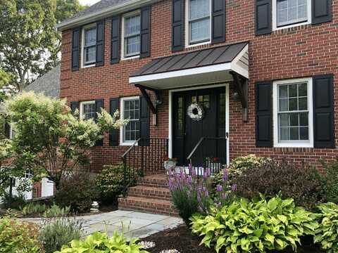 4 Clapp Lane, Sagamore Beach, MA 02562
