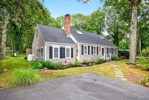14 Dogwood Lane, Harwich, MA 02645