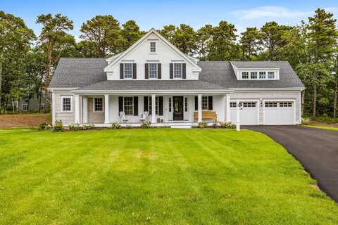 3 Bascom Hollow, Harwich, MA 02645