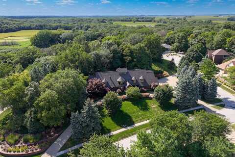 2705 Ridgetop Road, Ames, IA 50014