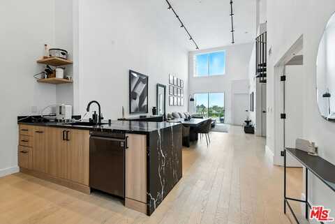 4211 Redwood Ave, Los Angeles, CA 90066