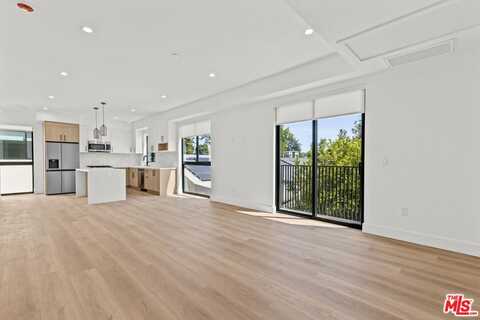 5839 Kester Ave, Sherman Oaks, CA 91411